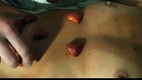Pic: Stéphanie Pillonca in Ni à vendre ni à louer (2011)