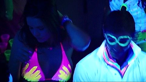 Pic: Ali Cobrin in Neighbors (2014)