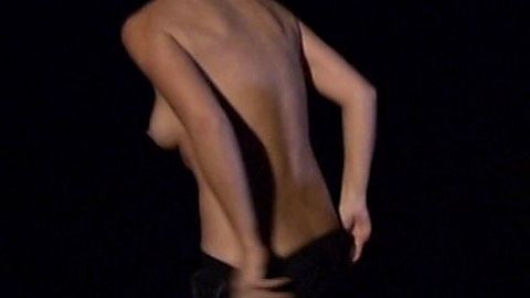 Pic: Jessica Hall in Kendra on Top