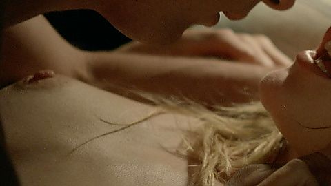 Pic: Emma Greenwell in Shameless (2011)