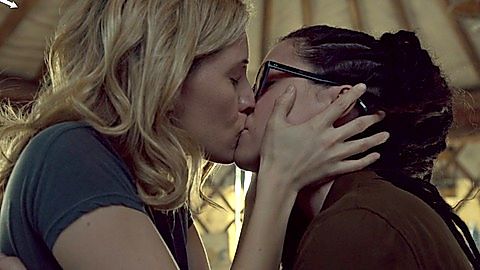 Pic: Evelyne Brochu in Orphan Black (2013)