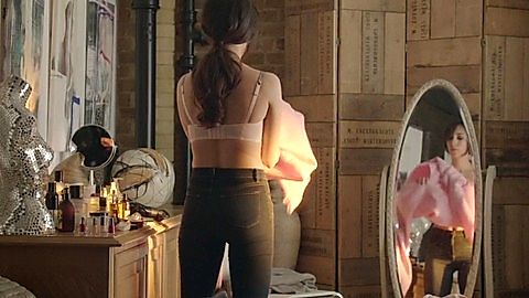 Pic: Oona Chaplin in Dates
