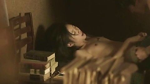 Pic: Kim Go-Eun in A Muse (2012)