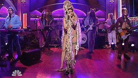 Pic: Miley Cyrus in Saturday Night Live (1975)