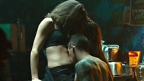 Pic: Tatiana Maslany in Orphan Black (2013)