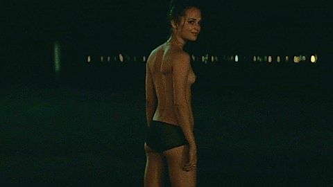 Pic: Alicia Vikander in Son of a Gun (2014)