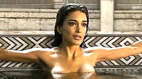 Pic: Sahar Biniaz in Sanctuary