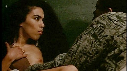 Pic: Soumaya Akaaboune in La blanca paloma (1989)