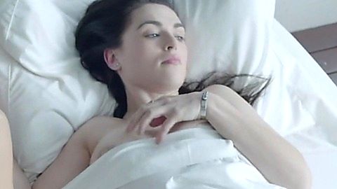 Pic: Katie McGrath in Dates