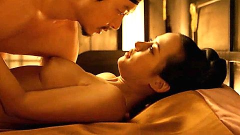 Pic: Jo Yeo-jeong in The Concubine (2012)