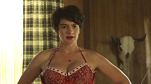 Pic: Gaby Hoffmann in Transparent (2014)