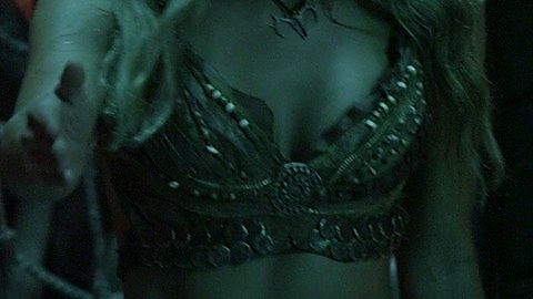 Pic: Ellen Hollman in The Scorpion King 4: Quest for Power (2015)