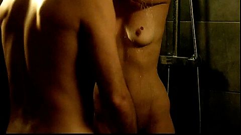 Pic: Chloé André in Corps solidaires (2012)