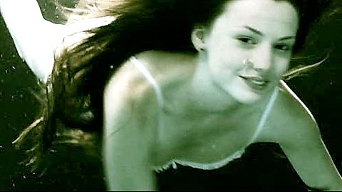 Pic: Gaite Jansen in 170 Hz (2012)