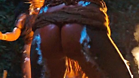 Pic: Juliette Lamboley in Rouge Brésil (2013)
