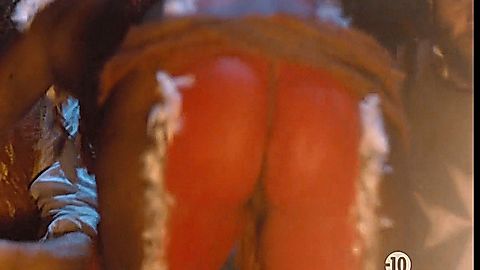 Pic: Juliette Lamboley in Rouge Brésil (2013)