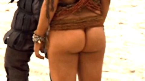 Pic: Juliette Lamboley in Rouge Brésil (2013)