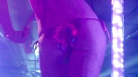Pic: Elle Evans in Scouts Guide to the Zombie Apocalypse (2015)