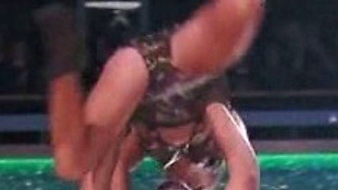 Pic: Lindsay Arnold in Dancing with the Stars (2005)