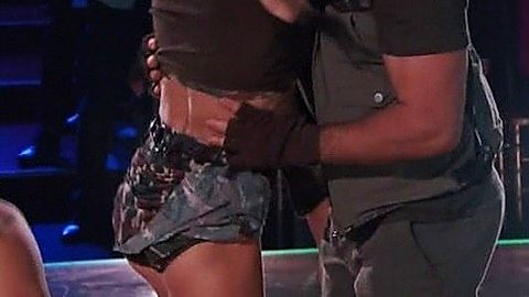 Pic: Lindsay Arnold in Dancing with the Stars (2005)