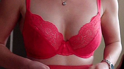 Pic: Betty Gilpin in Nurse Jackie (2009)