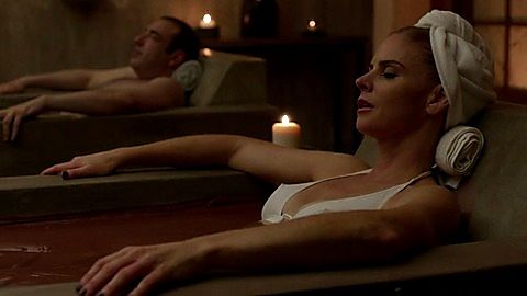 Pic: Sarah Rafferty in Suits