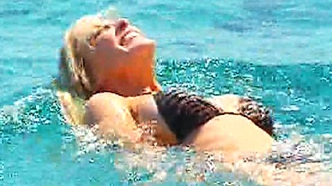 Pic: Leah Felder in Keeping Up with the Kardashians (2007)