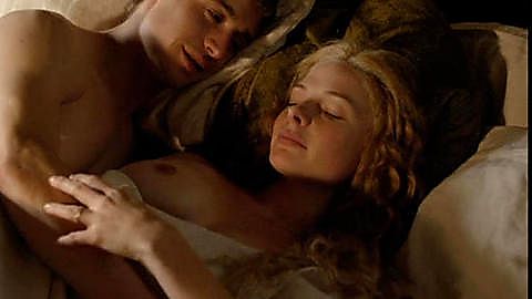 Pic: Rebecca Ferguson in The White Queen