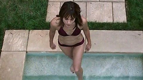 Pic: Stephanie Szostak in Satisfaction