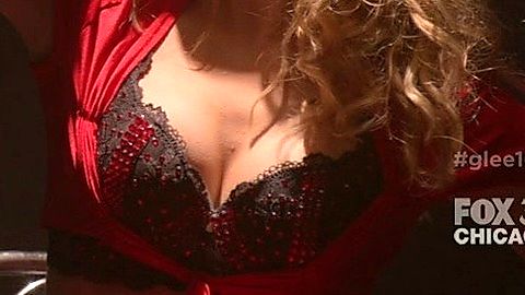 Pic: Dianna Agron in Glee (2009)