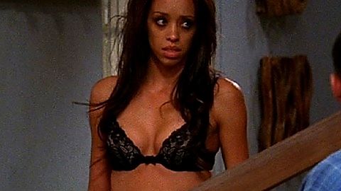 Pic: Shanti Lowry in Two and a Half Men (2003)