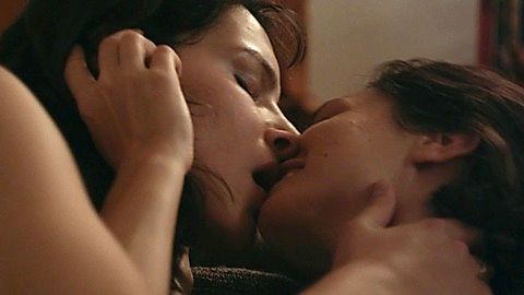 Pic: Desiree Akhavan in Appropriate Behavior (2014)