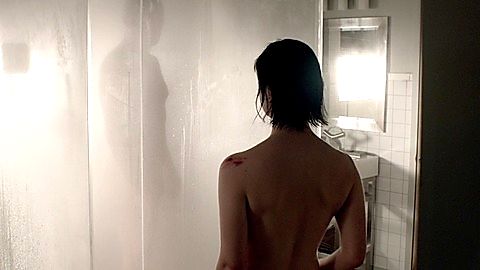 Pic: Alison Sudol in Dig