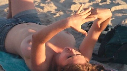 Pic: Hallie Haas in Fort Tilden (2014)