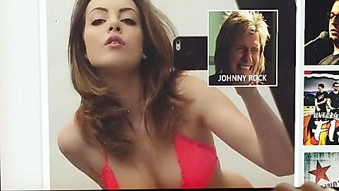 Pic: Elizabeth Gillies in Sex&Drugs&Rock&Roll (2015)