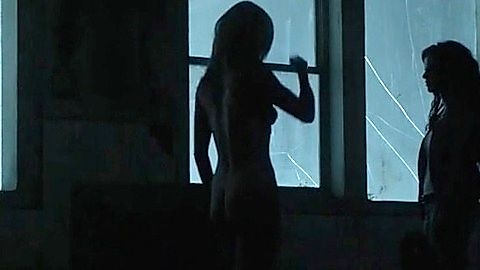 Pic: Inge Beckmann in Dominion