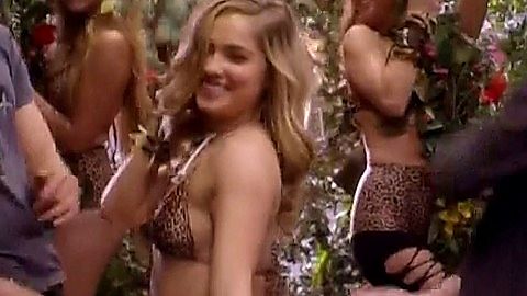 Pic: Haley Lu Richardson in Awkward. (2011)