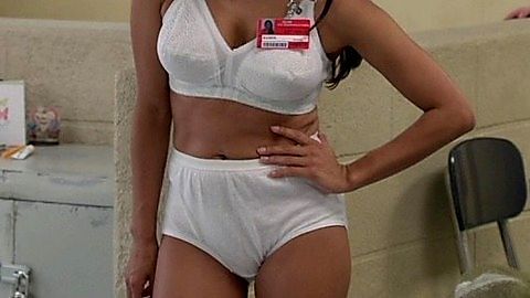Pic: Diane Guerrero in Orange Is the New Black (2013)