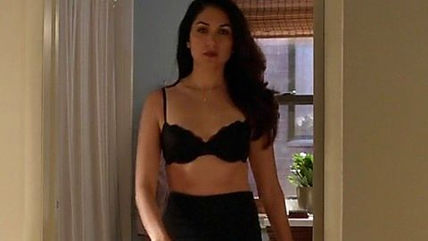 Pic: Lela Loren in Power (2014)