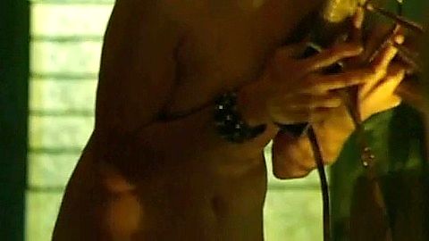 Pic: Jess Salgueiro in The Strain (2014)
