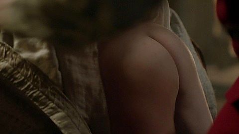 Pic: Caitriona Balfe in Outlander (2014)