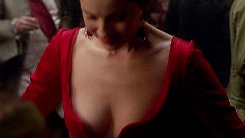 Pic: Caitriona Balfe in Outlander (2014)