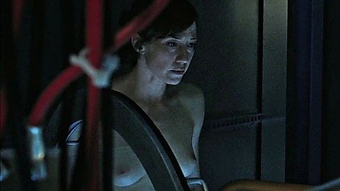 Pic: Carrie Coon in The Leftovers (2014)