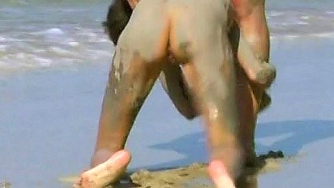 Pic: Jessie Nizewitz in Dating Naked