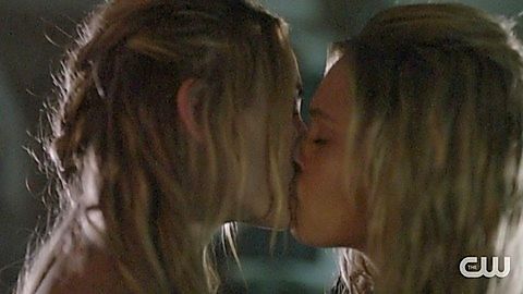 Pic: Eliza Taylor in The 100 (2014)