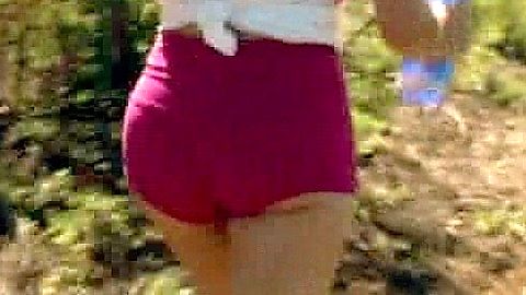 Pic: Angela Sprinkle in Hawaii Five-0 (2010)