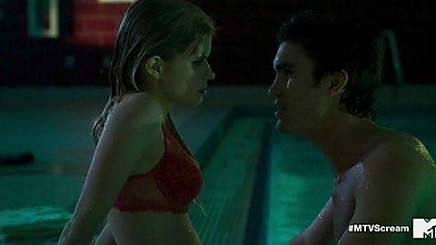 Pic: Carlson Young in Scream (2015)