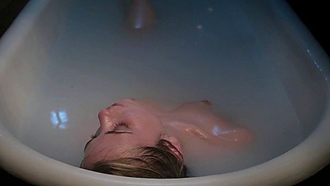 Pic: Lilly-Fleur Pointeaux in Horsehead (2014)