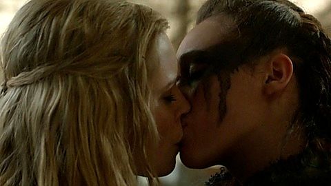 Pic: Alycia Debnam-Carey in The 100 (2014)