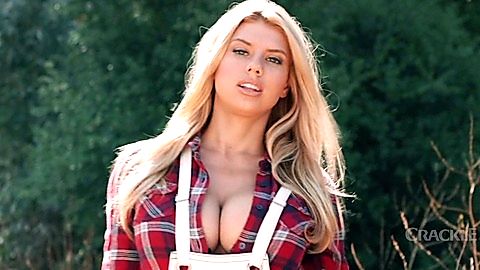 Pic: Charlotte McKinney in Joe Dirt 2 (2015)